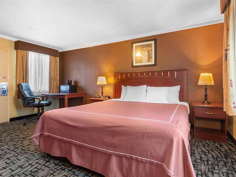 Village Haven Inn & Extended Stay Clarence Esterno foto