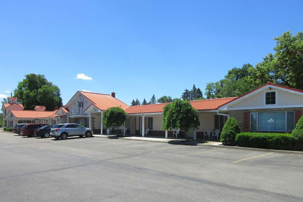 Village Haven Inn & Extended Stay Clarence Esterno foto